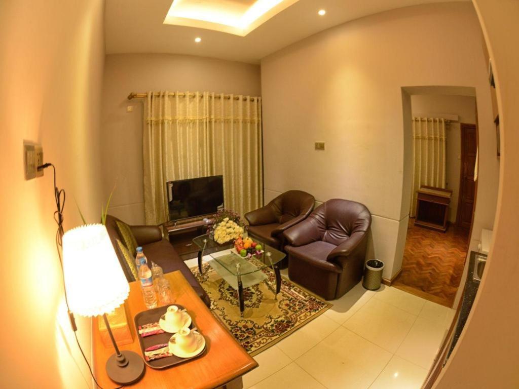 Shwe Taung Tan Hotel - Lake View Моун'юа Екстер'єр фото